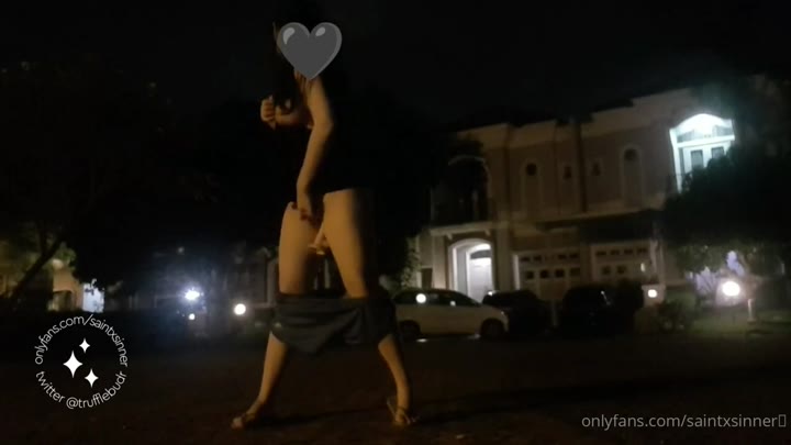 Bokep Indo Colmek Sambil Jalan Diperumahan