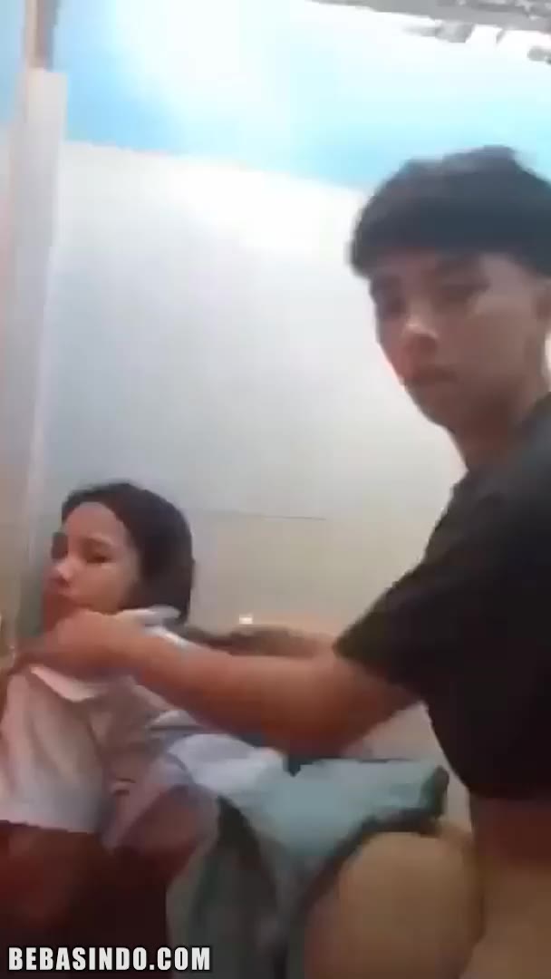 Yang Lagi Viral Kakak Adik Ngentot Dikamar Mandi