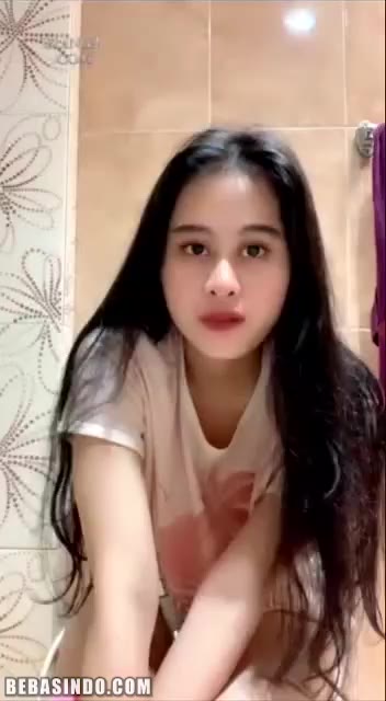 Bokep Shabila Cantik Colmek Di Kamar Mandi