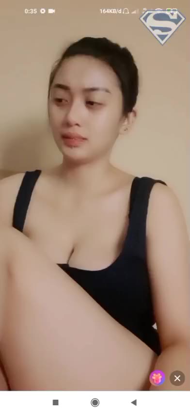 Emiko Gadis Cantik Host Mango Live Bokepini