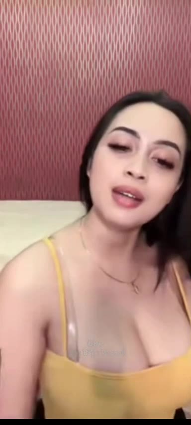 Y2mate Com   Live Bigo Xena Xenita Montok Goyang Hot Terbaru Body Sexy Hot  480p