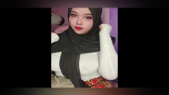 Cantik Banget Ya Kalau Pakai Putih Arrazyny Hijab