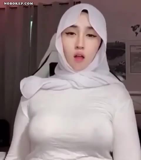 Bokep Indo BabyPanda Andini Hijab Putih Viral 03