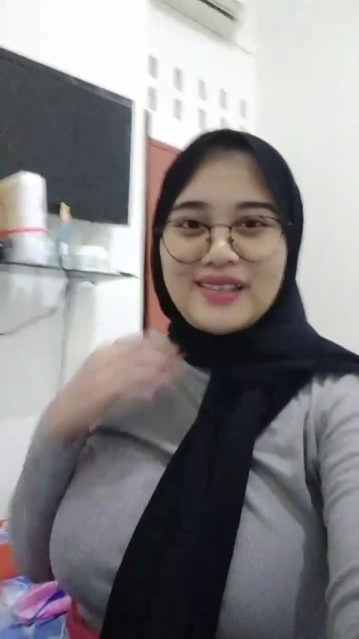 Acha Pake Hijab Mantaap  Yuzuukawaii   Poophd