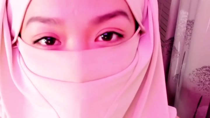 [DoodShare] Cewek Streamer Berjilbab Main Liar