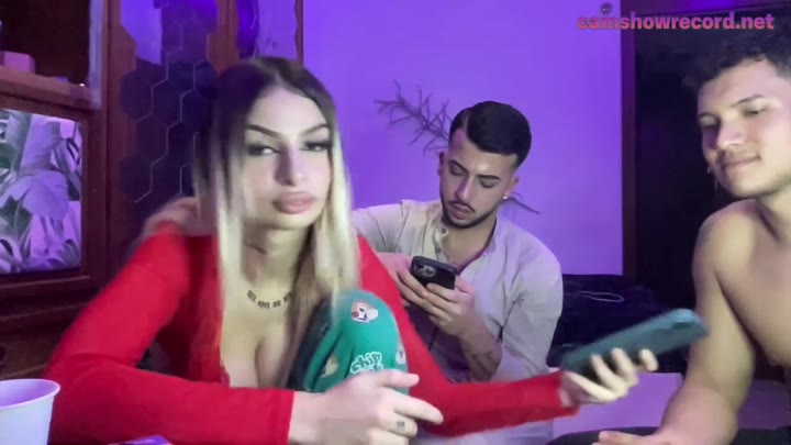 Webcam Model aliihhx04 Videos