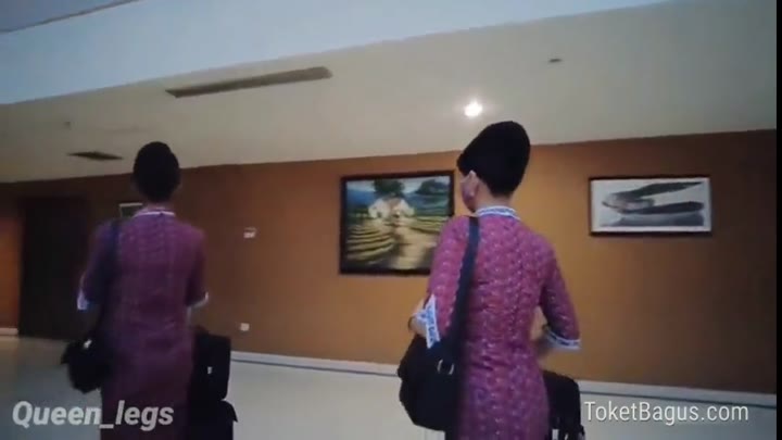Viral Pramugari Cantik Main Di Kamar Hotel