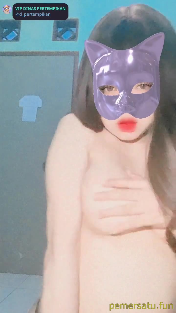 Cantik Gemoy Suka Cosplay Memek Dihajar Kontol Kecil Lari Ke Dildo