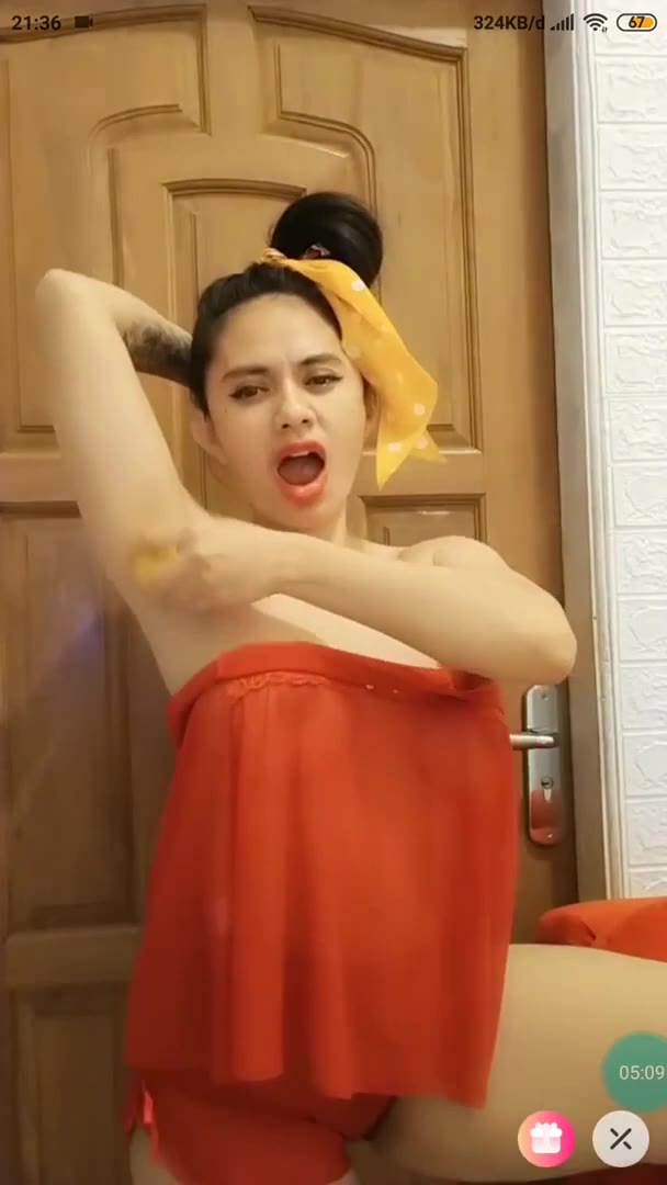 Kimaya Agatha Live Seksi Kelihatan Puting Nya