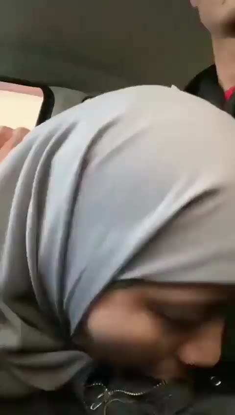 Hijab Dimobil Viral - PoopHD