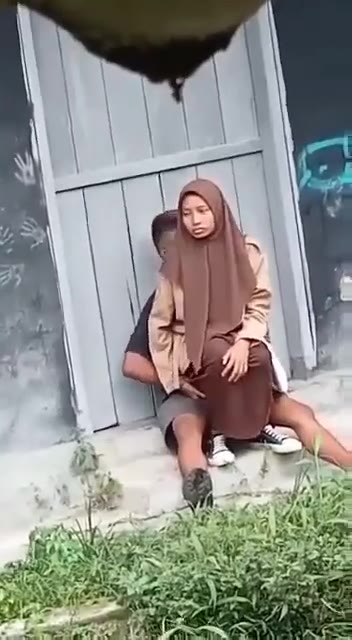 Siswi Smp Seragam Pramuka