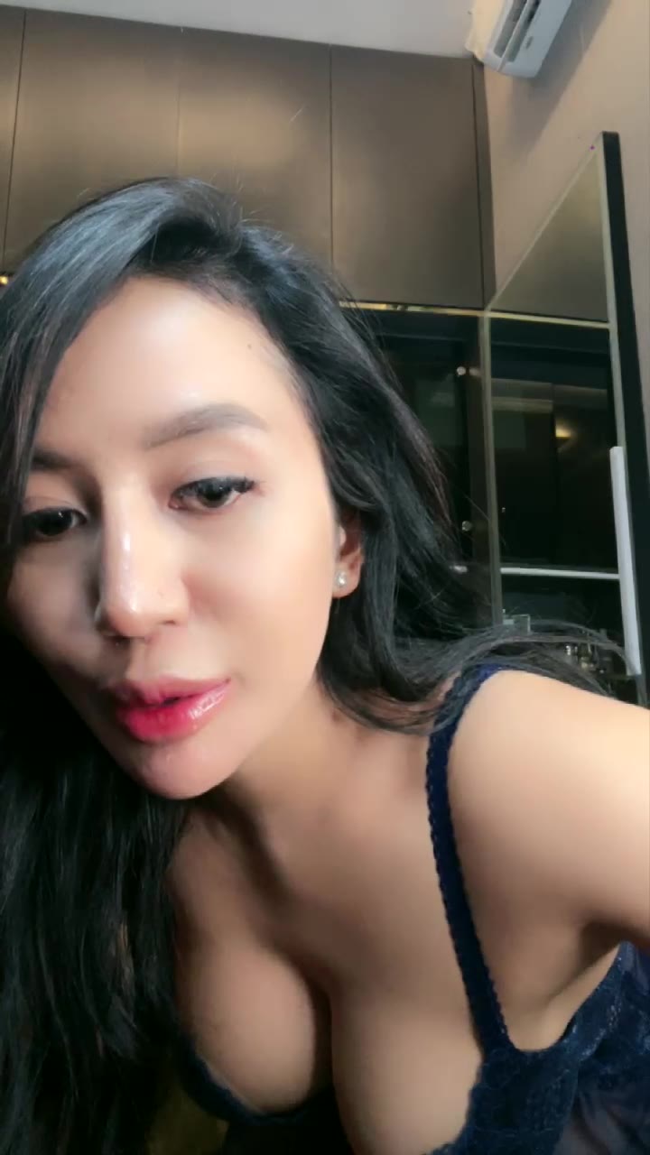 Sofia Hilda Tambah Cantik Sexy Binal ID 89398412 Mango Comeback