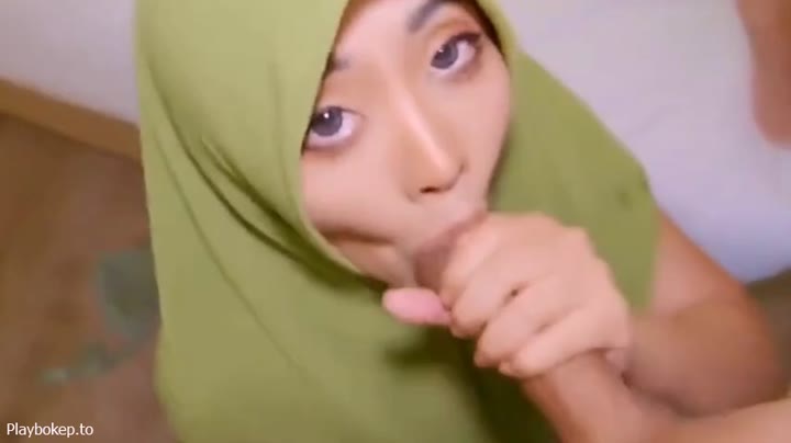 Tante Hijab Hijau Menggoda