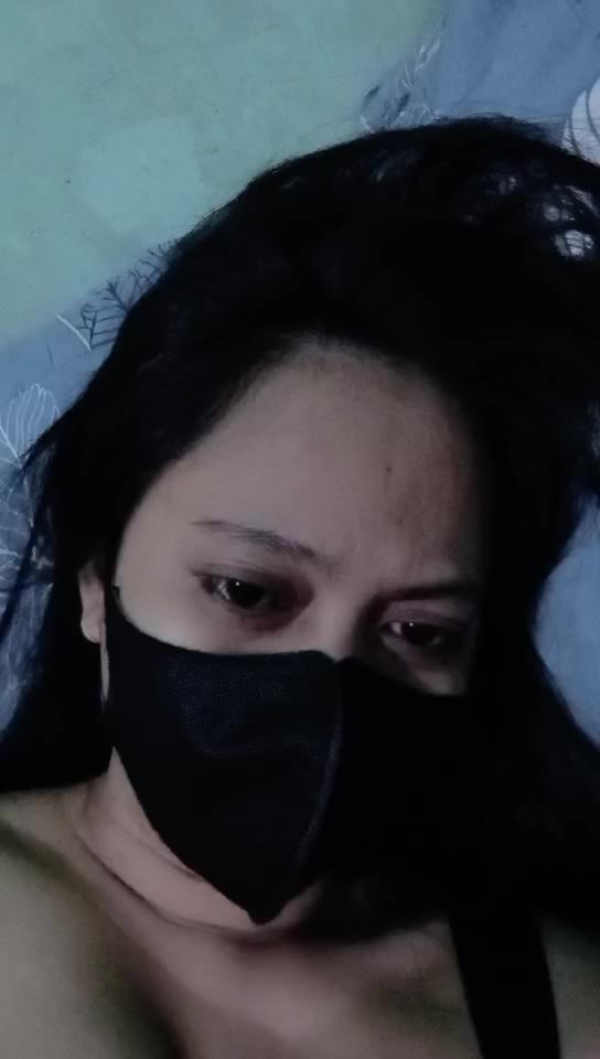 Putri Sari ID: 3585475 Papaya Live