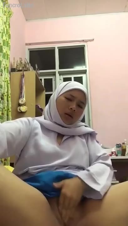 Gadis Pelajar Binal Gesek Memek Bokep Indo Viral Hijab Jilbab