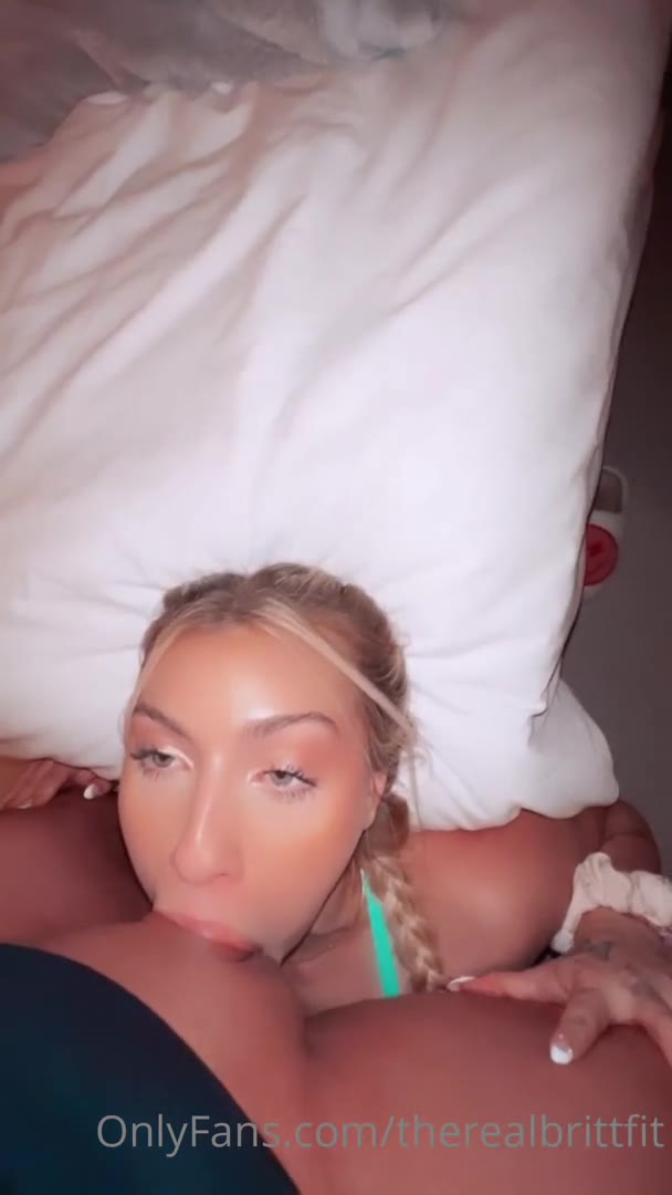 Therealbrittfit Cabin Sex Tape BG Video Leaked