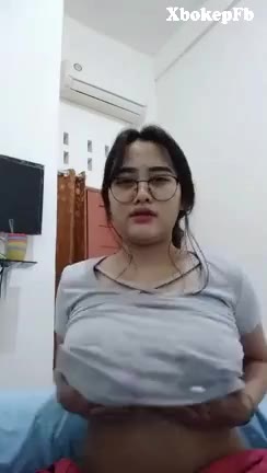 Bokep Abg Kacamata Pamer Susu Gede Montok Xbokepfb