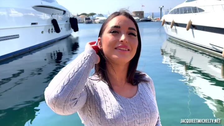 jacquieetmicheltv â Sarah, 21, hostess on a yacht in Saint-Tropez
