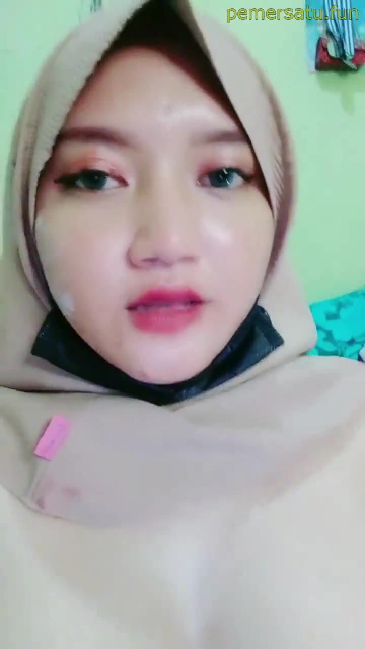 P1 Hijab Sange 18Yo Cakep Suka Kontol 1