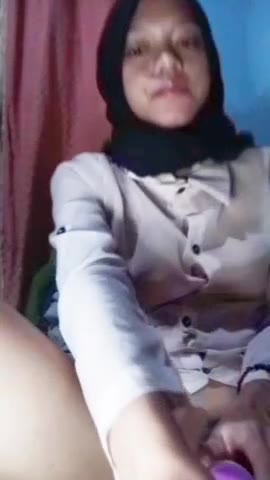 Jilbab hitam jembut lebat, Video lainnya cek tele @bungajanda