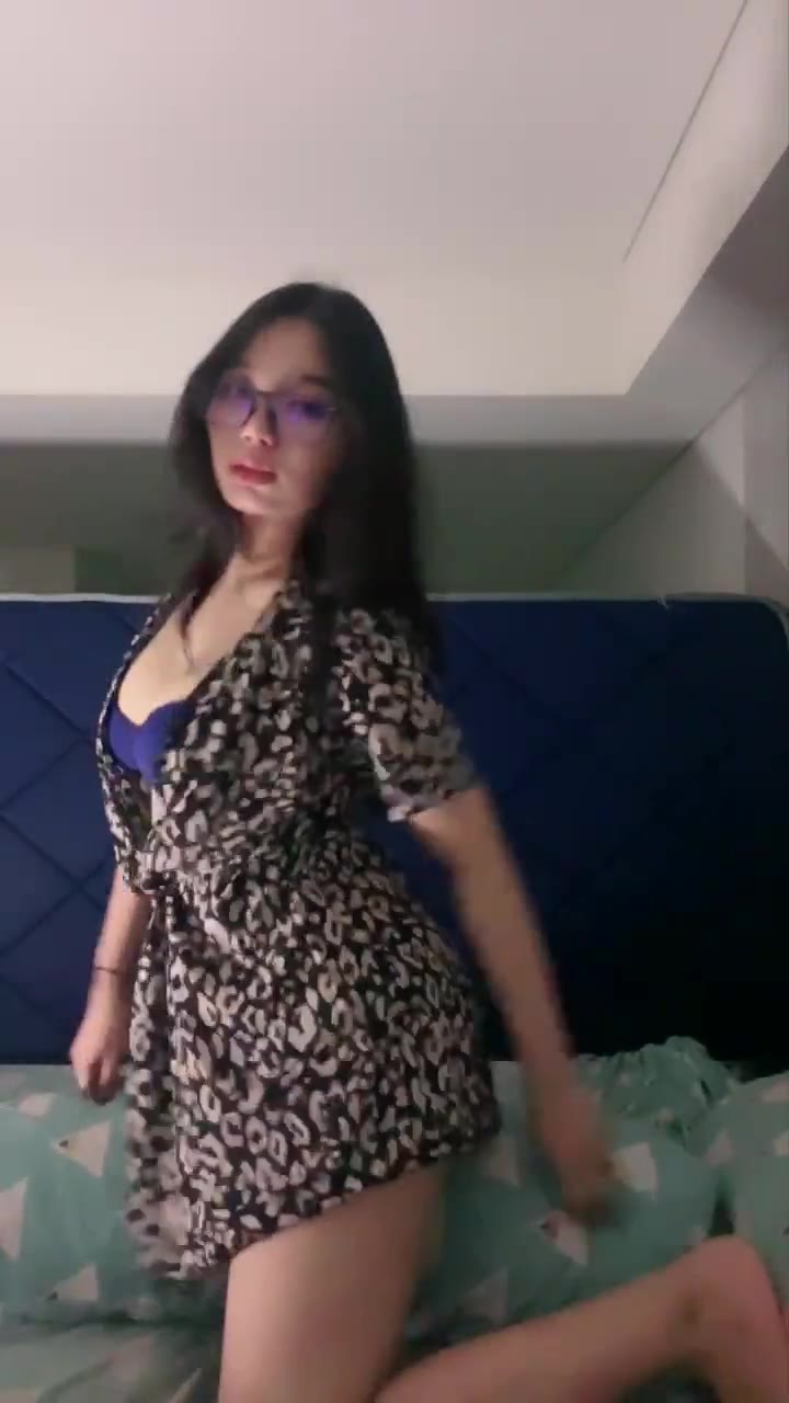 Julia Mango Vid 20230705 234042