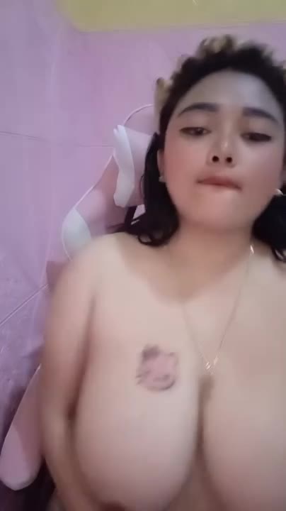 Sii Montok Bella Omkk Trus Lanjut Mandi