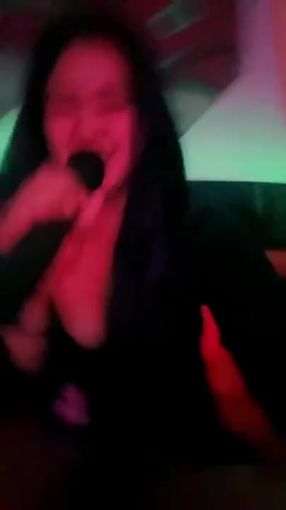 Grepe Purel Karaoke Cantik