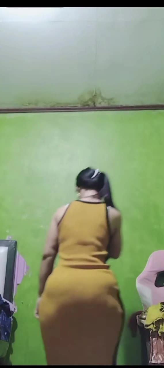 tante dewi asmara selalu tampil sexi  bikin ngaceng  nungging semok(720P HD)