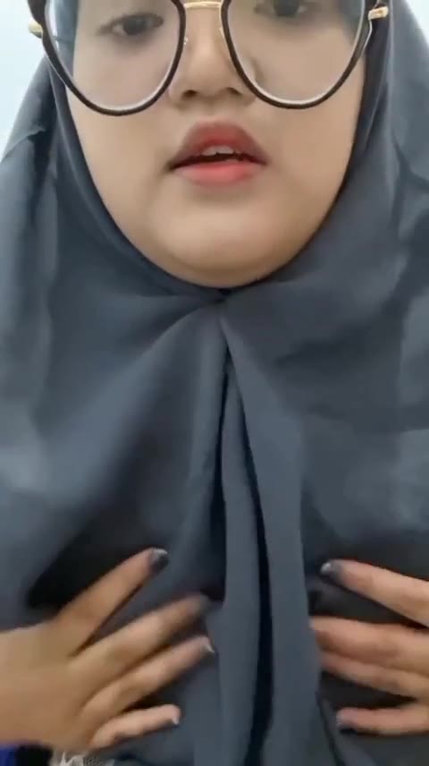 Hijab Gemoy Squirt Muncrat