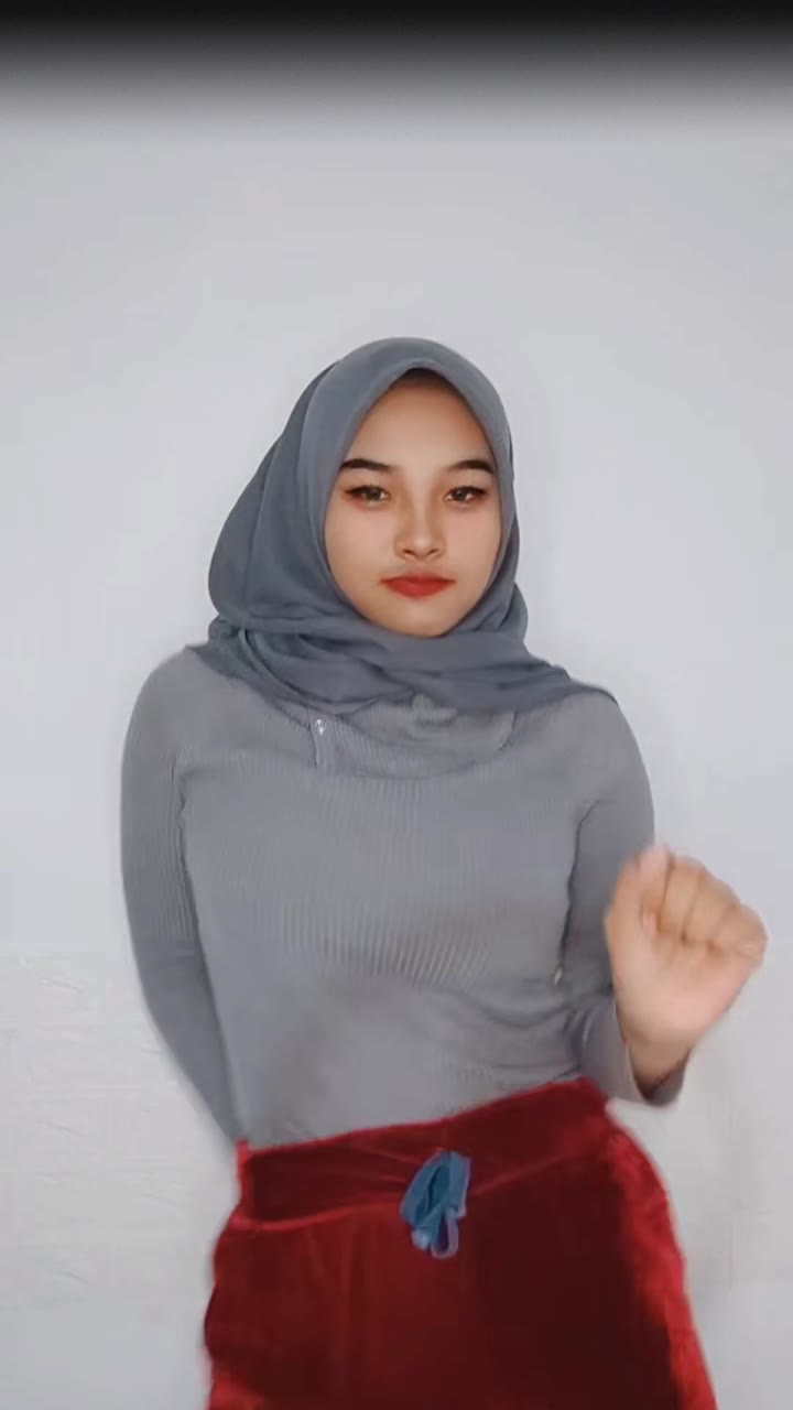 425 Hijab Cantik Joget Menambah Nafsu Makan