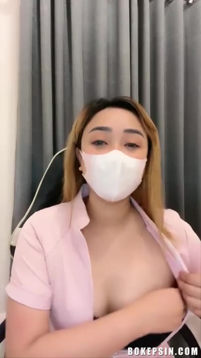 Dhea Perawat Cantik Lepas Beha Seksi  BOKEPSIN