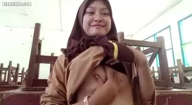 Bokep Indo Viral Abg Pramuka Hijab Remas Susu Purebokep