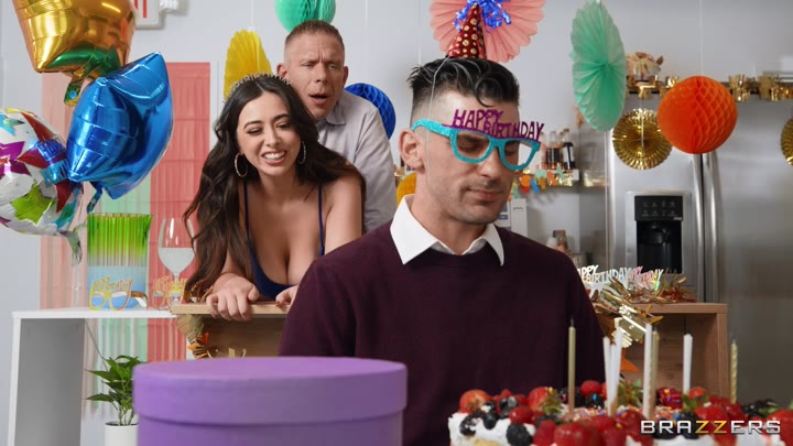 Chloe Surreal, Mick Blue – Sneaky Smash At The Birthday Bash – Brazzers Exxtra – Brazzers