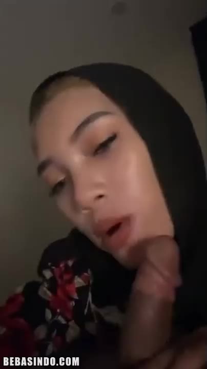  Hijab Hitam Ngentot Nikmat Di Hotel   Bokepsin Com
