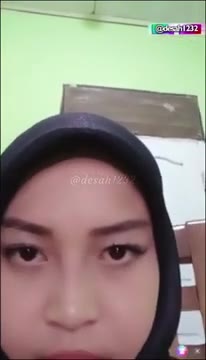 Jilbab-Cantik-Colmek-Pakai-Timun