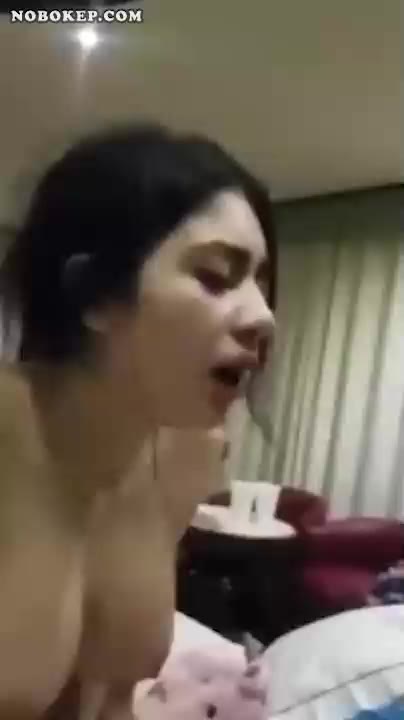 Bokep Indo Abg Pasrah Digilir Teman Di Hotel