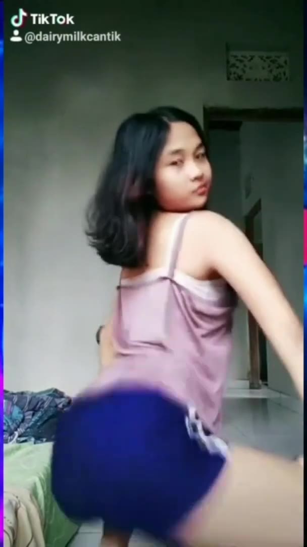 Tik Tok Goyang Bokong Semok Hot 18 Tik Terbaru Bikin Sange