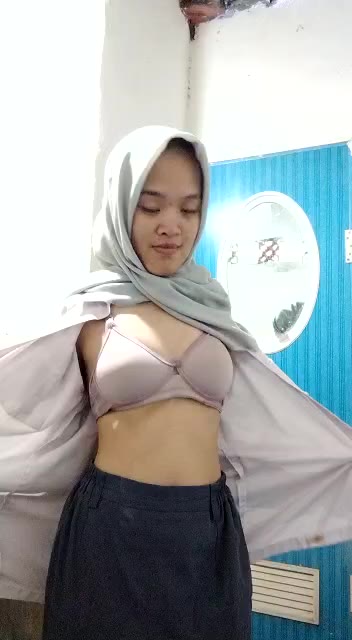 Bokep smp seragam jilbab pap buat pacar