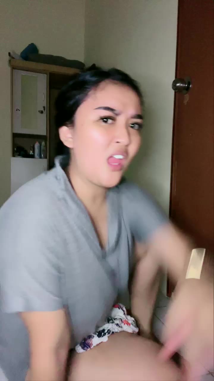 Jembut Memek Gelya Isadore Ukhti Semok