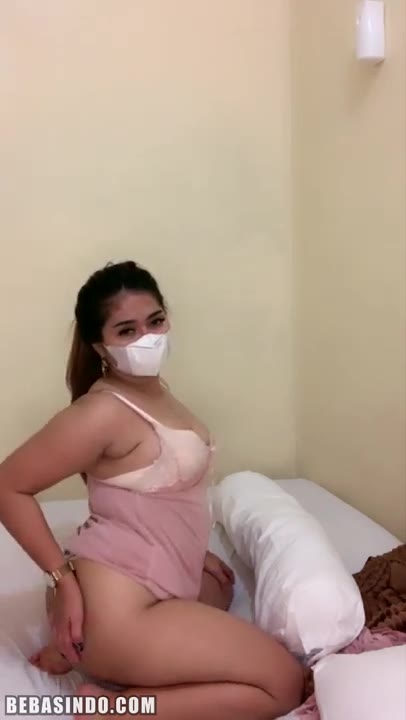  Bokep Indo Miss Zaraaa Semok Goyang Pantat Besar  Zaraaa  Montok Semok Tante Semok