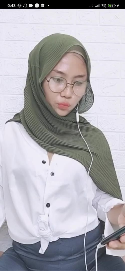 jilbab hit pamer belah atas bawah 1080p