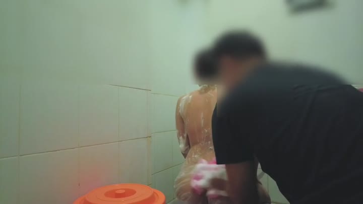 Video Bokep Kapan Lagi Mandiin Pacar Semok Kamar