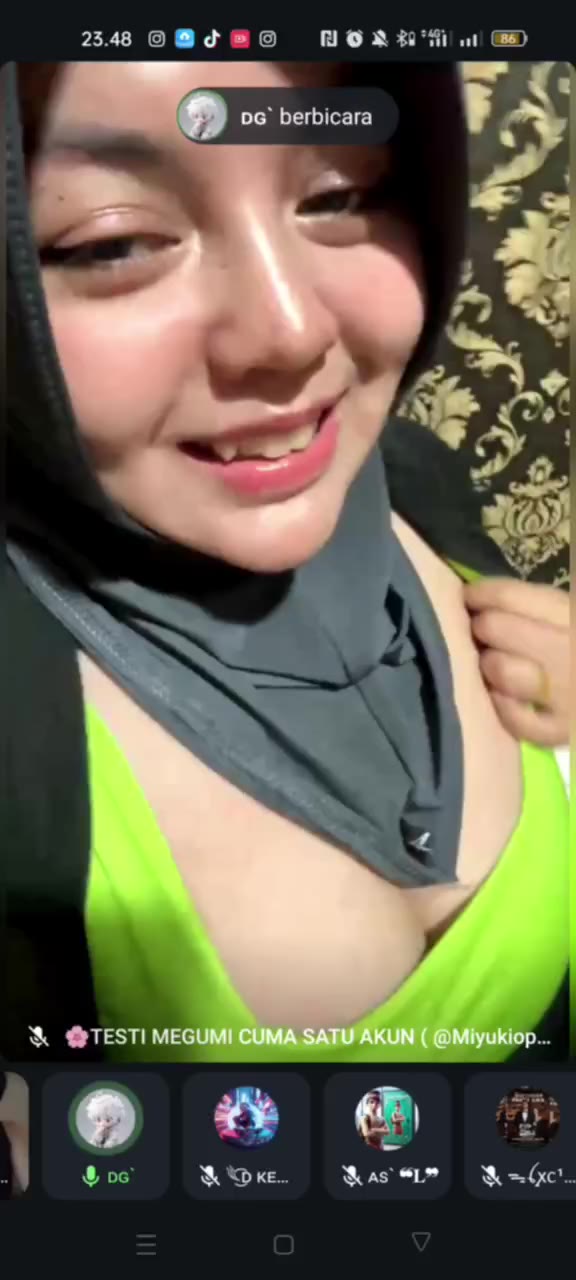 Megumi Indo Live Pamer Nenen Grub Tele Hijab