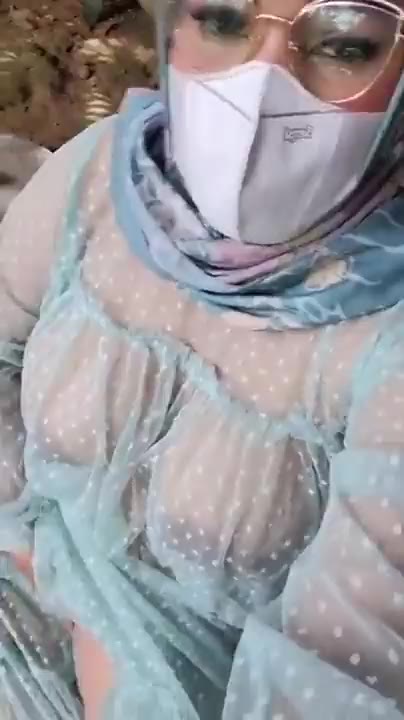 Video Bokep Tante Hijab Montok Banget Colmek Di Kolam Belakang Rumah - DOOD FAN