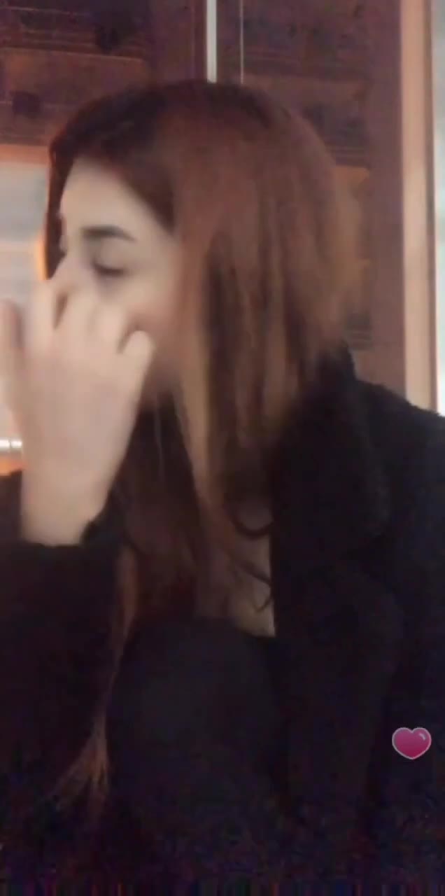 Cute Turkish Girl Smoking Viral Video