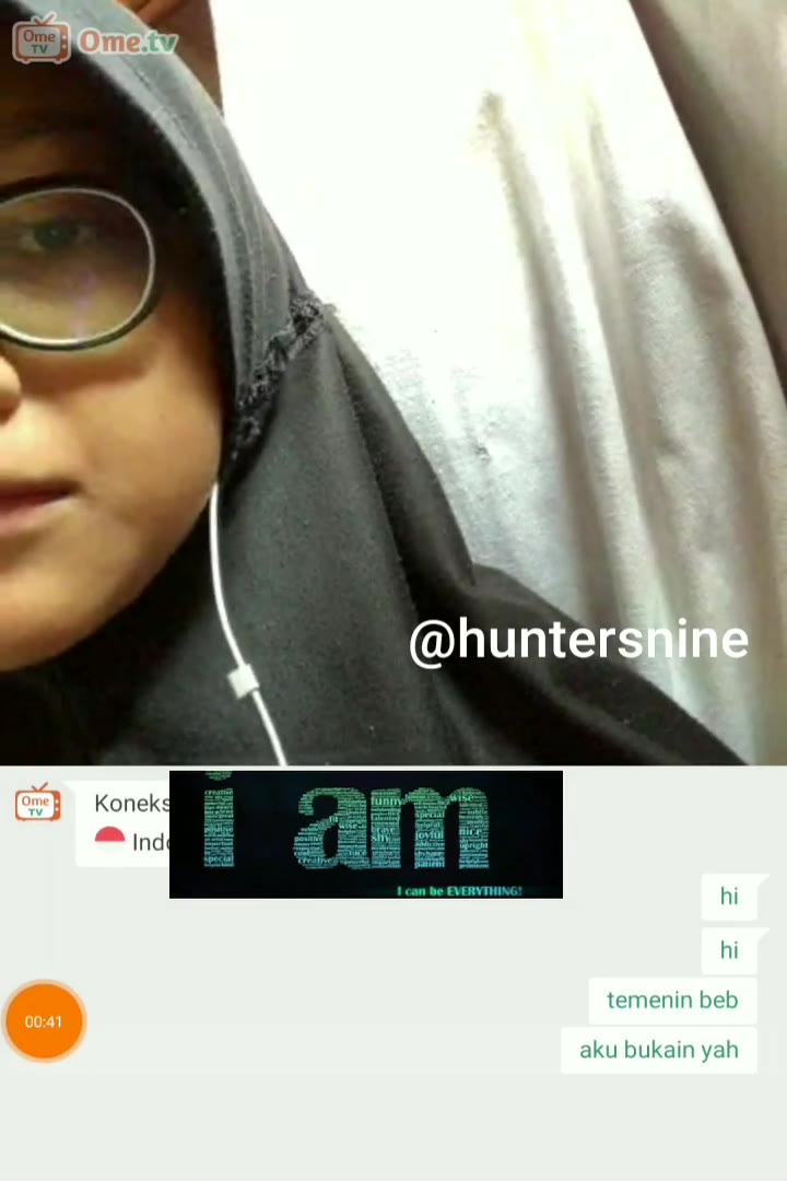 Ometv Hijab Hitam Kacamata Imut