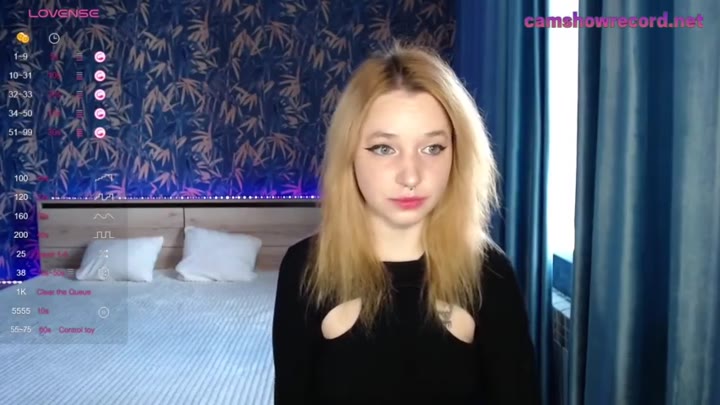 Webcam Model O_livia Videos