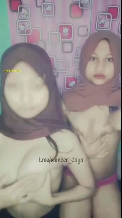 Dua Jilbab Pamer Susu Di Tiktok 2 Pemersatudotfun Hijab Esempeh Esemah