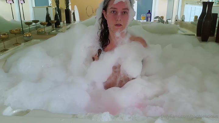 Zophielicious Nude Bathtub Video Leaked