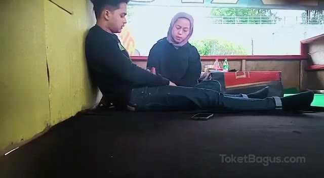 Viral Jilbab Nyepong Kontol Di Lesehan